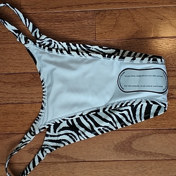 Kendall & Kylie Black & White Zebra Bikini Bottom XL - Picture 5 of 8